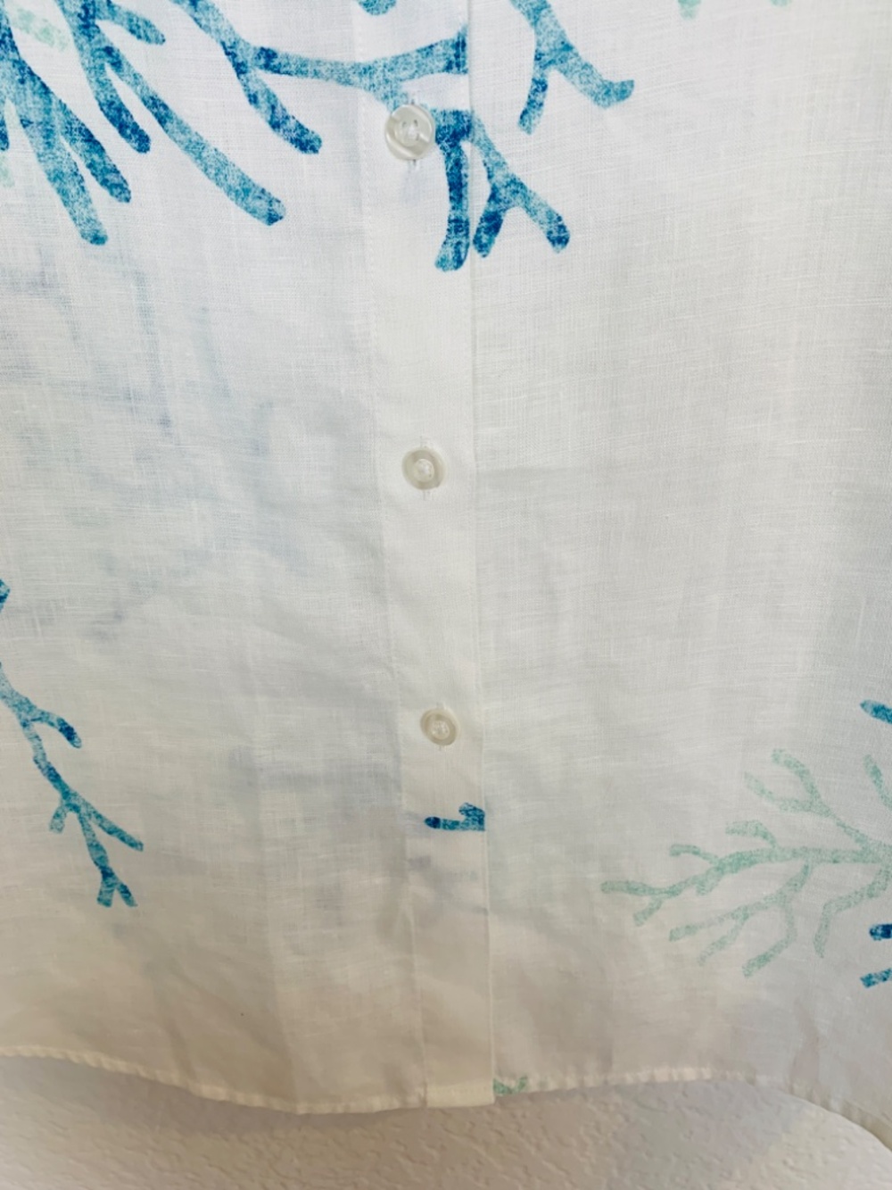 Chico's Linen Sleeveless Button Down Top Size 1/Medium 8-10 Blue Coral Print - Picture 13 of 16